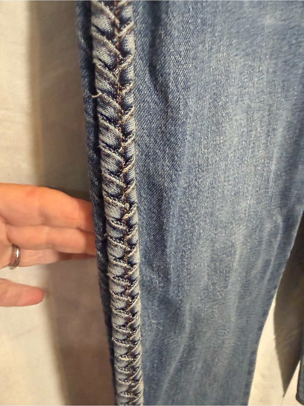 Express Womens Straight Leg Jeans Blue Braided Side Trim Denim Size 10 - Picture 2 of 4